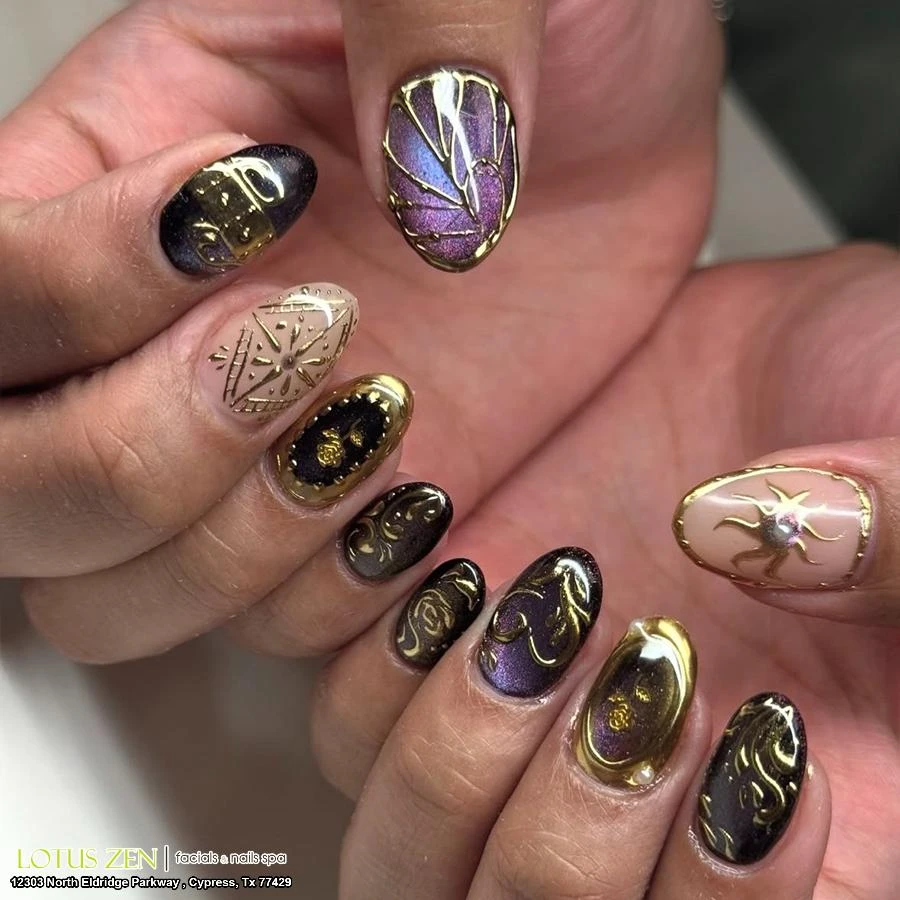 Halloween nail art